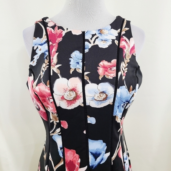 Whbm Floral Scuba Fit and Flare Dress Size 6 - Picture 5 of 8
